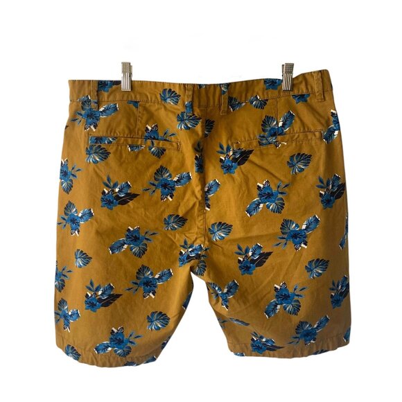 DENIM & FLOWER Ricky Singh Gold + Blue Hibiscus Print Men's Shorts NWOT Size 38 - Picture 7 of 8